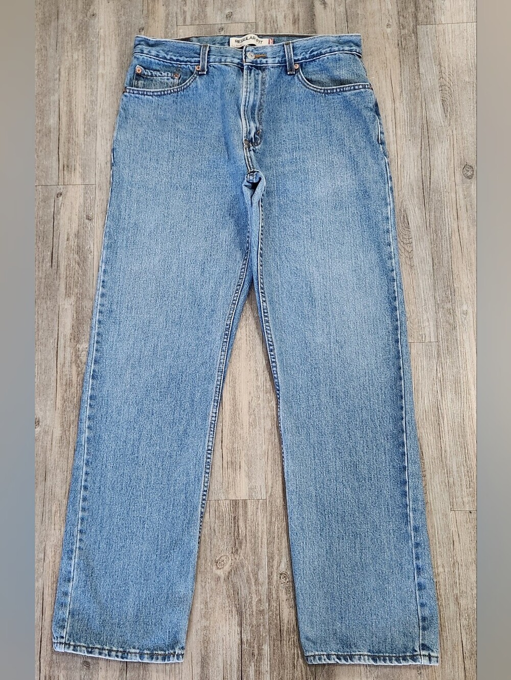 Levi's Men's Straight Jeans in Light Blue Denim size 36x36 (34x34 Fit)